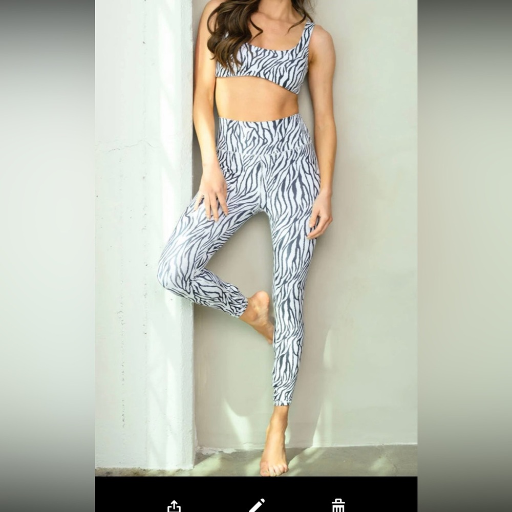 Zella Two Piece Set - Picture 1 of 1